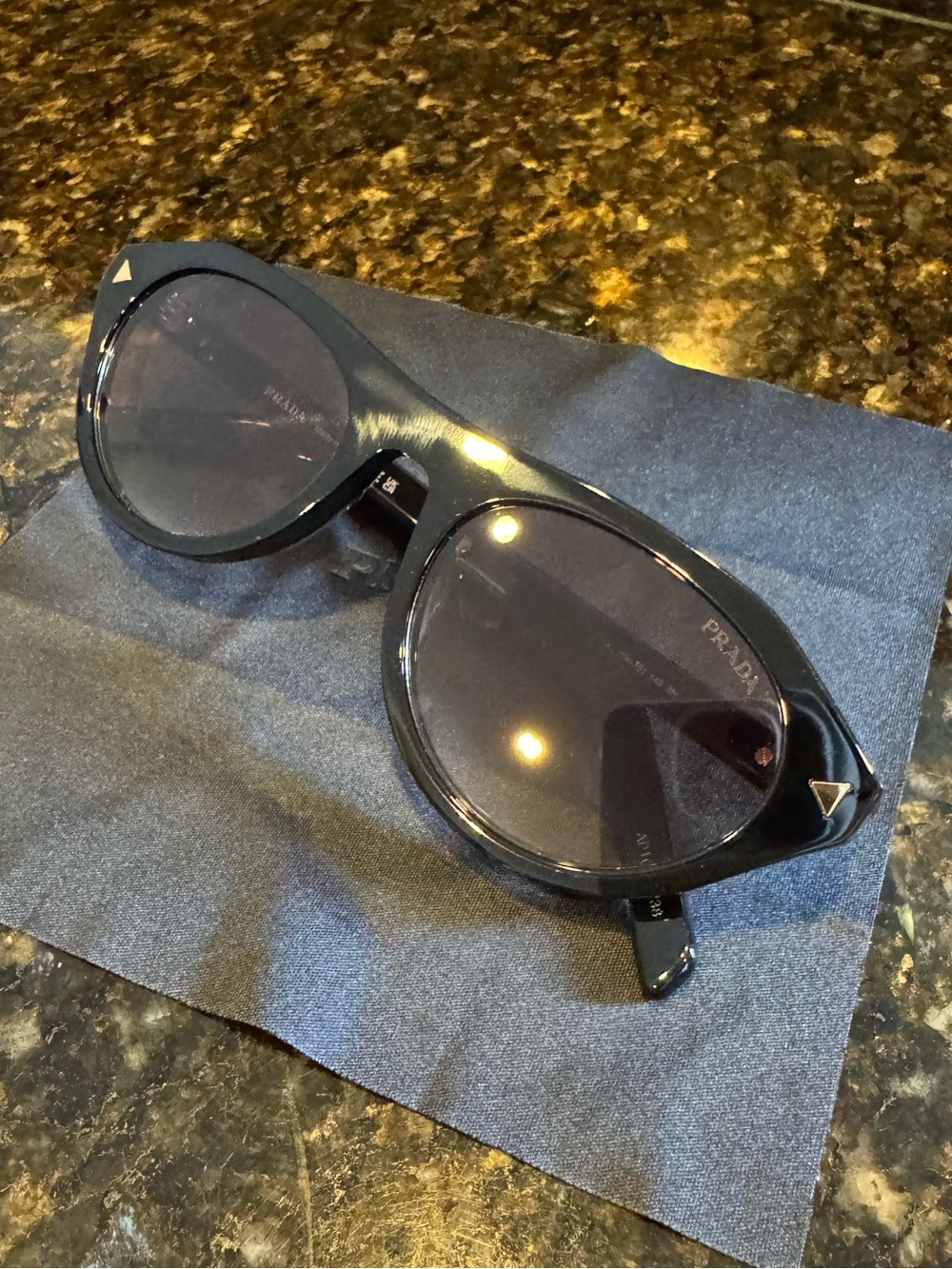 New Prada Sunglasses brown/black